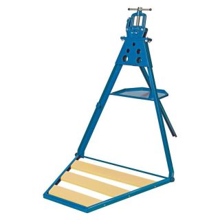 Masa de lucru portabila cu menghina pentru tevi Fortis 1/2"-2"