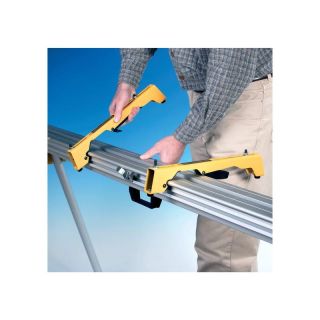 Dispozitiv Dewalt DE7025 pentru sustinerea si fixarea fierastraului circular DE7023